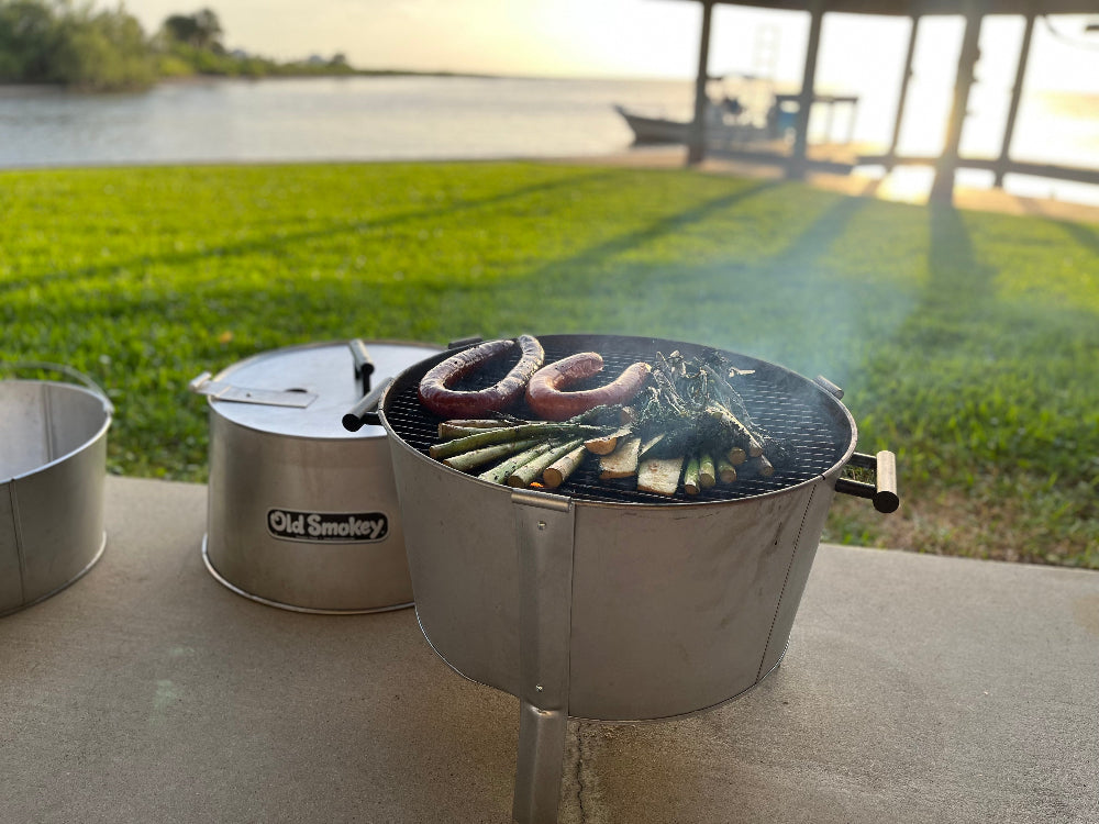 #22 Old Smokey Charcoal Grill